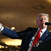 Usa, abbraccio di Trump ai "partiti europei patriottici" spacca estrema destra Ue Usa, abbraccio di Trump ai "partiti europei patriottici" spacca estrema destra Ue