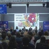 Ferrovie dello Stato presenta 'Viaggiare con leggerezza', antologia di autori Ferrovie dello Stato presenta 'Viaggiare con leggerezza', antologia di autori