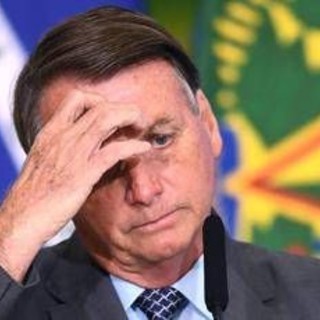 Brasile, l'ex presidente Bolsonaro operato per singhiozzo cronico