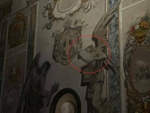 Cancellato il volto dell'angelo simile a Meloni nella cappella di San Lorenzo in Lucina Cancellato il volto dell'angelo simile a Meloni nella cappella di San Lorenzo in Lucina