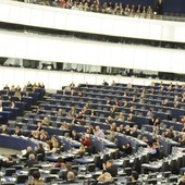 Via libera del Parlamento Ue alle prime norme anticorruzione Via libera del Parlamento Ue alle prime norme anticorruzione