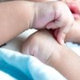 Manovra, arriva il salvadanaio per neonati: 100 euro ogni anno fino a 18 anni