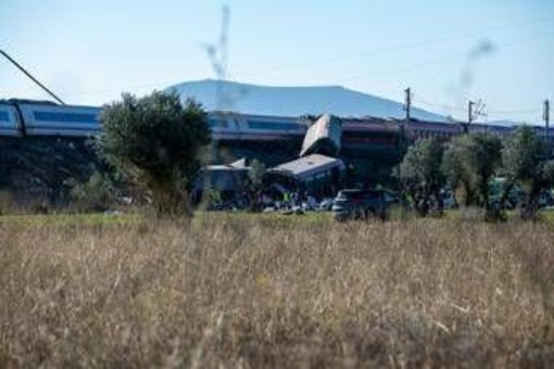 Scontro tra treni in Spagna, possibile errore umano: cosa si sa Scontro tra treni in Spagna, possibile errore umano: cosa si sa