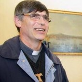 Don Patriciello: "Nozze 'Me contro Te' a pagamento ci interrogano, nel rapporto coi giovani qualcosa si è inceppato"