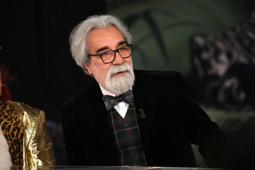E’ morto Peppe Vessicchio, celebre direttore d’orchestra e volto noto di Sanremo E’ morto Peppe Vessicchio, celebre direttore d’orchestra e volto noto di Sanremo