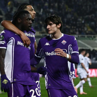 Kean e Gudmundsson, la Fiorentina si rialza e batte 2-1 la Dinamo Kiev