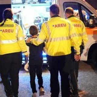&quot;In Italia potrò guarire&quot;: il video di Adam che sogna un maxi cubo di Rubik