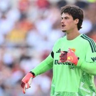 Roma, infortunio per Svilar e stop di almeno un mese: ecco quali partite salta e quando può tornare in campo Roma, infortunio per Svilar e stop di almeno un mese: ecco quali partite salta e quando può tornare in campo