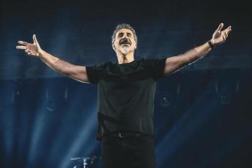 System Of A Down, a Milano uno spettacolo tra caos e catarsi System Of A Down, a Milano uno spettacolo tra caos e catarsi