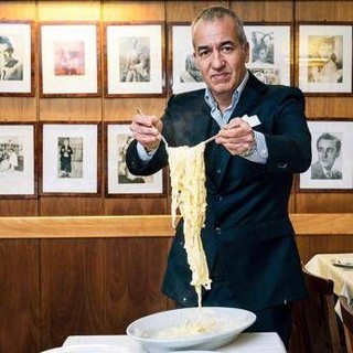 Le Fettuccine Alfredo? &quot;Un'alchimia di soli 3 ingredienti, diffidate dalle imitazioni&quot;