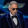 Milano Cortina 2026, Andrea Bocelli alla cerimonia di apertura Milano Cortina 2026, Andrea Bocelli alla cerimonia di apertura