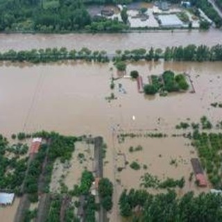 Cina, piogge e inondazioni nella regione di Pechino: 34 morti e 80mila evacuati Cina, piogge e inondazioni nella regione di Pechino: 34 morti e 80mila evacuati