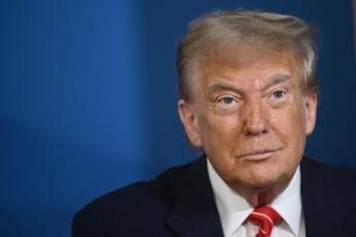 Ucraina, Trump: &quot;Zelensky può porre subito fine a guerra, rinunci a Crimea e Nato&quot;