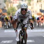 Milano-Sanremo, trionfa Pogacar: primo successo nella Classicissima Milano-Sanremo, trionfa Pogacar: primo successo nella Classicissima