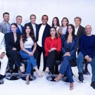 Torna 'Tale e Quale show' e Conti lo dedica a Pippo Baudo: cast, giuria e novità Torna 'Tale e Quale show' e Conti lo dedica a Pippo Baudo: cast, giuria e novità