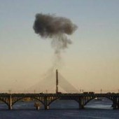 Ucraina, Russia colpisce un altro ponte a Kiev. Il sindaco: "Gli attacchi stanno distruggendo la città"
