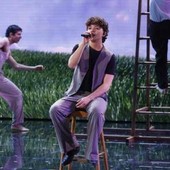Amici 2025, chi è il vincitore Lorenzo Salvetti: da X Factor al trionfo