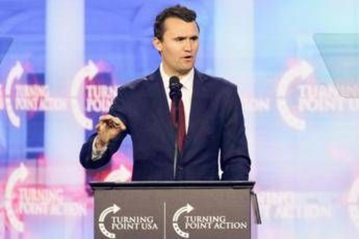 Chi era Charlie Kirk, l'attivista di destra ucciso alla Utah University