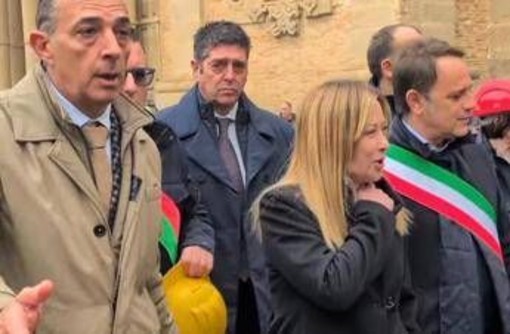 Meloni torna a Niscemi: "Mercoledì il decreto, dal giorno dopo ci sono le risorse"