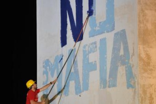 Mafia, rapporto Eurispes: "Confiscati oltre 47.000 beni e aziende, ma solo poco più metà destinati"