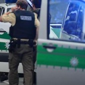 Germania, due persone uccise in una scuola nel Brandeburgo: arrestato sospetto Germania, due persone uccise in una scuola nel Brandeburgo: arrestato sospetto