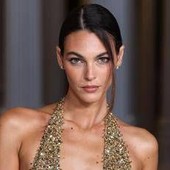 Vittoria Ceretti, dall'amore con DiCaprio alla cerimonia di Milano Cortina: chi è la top model