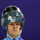 Milano Cortina 2026, Heraskevych perde il ricorso: confermata la squalifica per il casco Milano Cortina 2026, Heraskevych perde il ricorso: confermata la squalifica per il casco