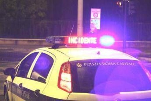Roma, calciatore muore in incidente sul Gra: squadra ritira la maglia numero 12