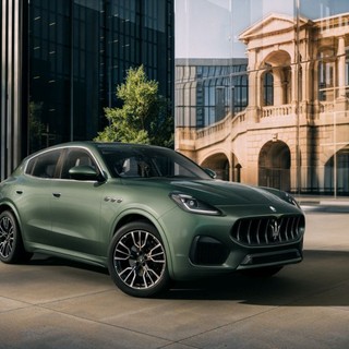 Maserati amplia la gamma della Grecale