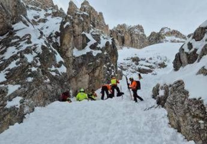 Valanga in Val di Fassa, morto il giovane travolto ieri pomeriggio Valanga in Val di Fassa, morto il giovane travolto ieri pomeriggio