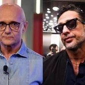 Signorini denuncia i colossi del web: "Non hanno rimosso i video di Corona" Signorini denuncia i colossi del web: "Non hanno rimosso i video di Corona"