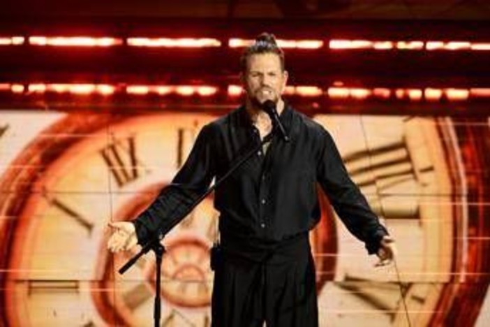 Sanremo 2026, Enrico Nigiotti chi è: in gara con il brano 'Ogni volta che non so volare'