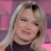 Mercedesz Henger mamma: "Il parto? 19 ore di travaglio, un incubo" Mercedesz Henger mamma: "Il parto? 19 ore di travaglio, un incubo"