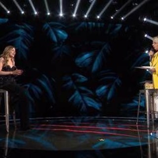 A 'Belve' Fagnani diventa medico, la gag con Maria De Filippi