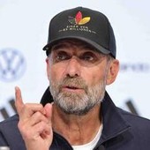 Klopp replica ad AfD: "Non commento certe assurdità". Cos'è successo Klopp replica ad AfD: "Non commento certe assurdità". Cos'è successo
