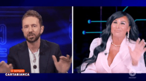 Caos a 'È sempre Cartabianca', botta e risposta tra Andrea Scanzi e Rita De Crescenzo - il video