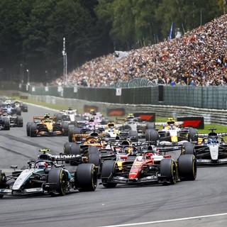 In Belgio torna a vincere Antonelli, sul podio Leclerc e Verstappen