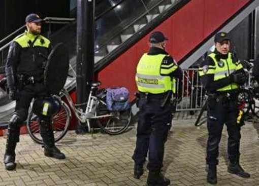 Champions League, media: &quot;Circa 180 tifosi del Napoli fermati a Eindhoven&quot;