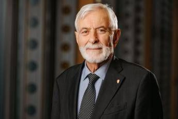 Anvcg, Vigne riconfermato presidente nazionale: "Diritto umanitario unica difesa per i civili nei conflitti" Anvcg, Vigne riconfermato presidente nazionale: "Diritto umanitario unica difesa per i civili nei conflitti"