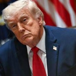 Iran, Trump: "E' ora di fare un accordo". Pressing Usa su Hormuz ma "nessuna revoca sanzioni a Teheran"