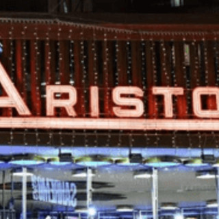 Sanremo, serata cover con varietà inedita: non manca il doppio omaggio a Vanoni Sanremo, serata cover con varietà inedita: non manca il doppio omaggio a Vanoni