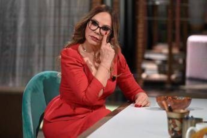 Domenica In, Ornella Muti e la domanda 'scomoda' su Alain Delon: "Faccio fatica a parlarne"