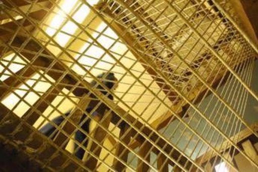 Salerno, la denuncia: l'omicida del panettiere di Sarno si fotografa in cella con il fratello