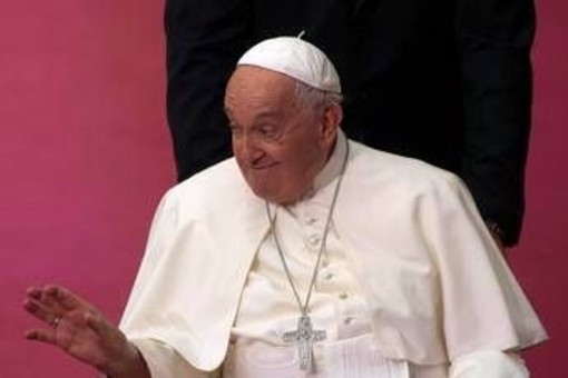Un anno senza Bergoglio, Papa Leone: "Raccogliamo la sua eredità, promuoviamo la fratellanza"