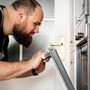 Over 50 e con voglia di cambiare, ecco l'identikit dei collaboratori domestici