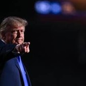 Usa, Trump rilancia: "500 dollari a un milione di americani truffati da Obamacare" Usa, Trump rilancia: "500 dollari a un milione di americani truffati da Obamacare"