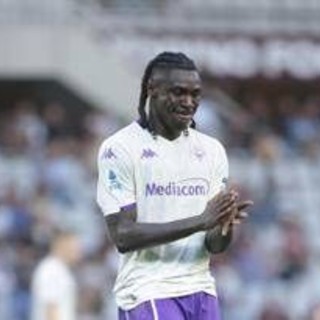 Torino-Fiorentina, il gol pazzesco sbagliato da Kean: palla alta a porta vuota