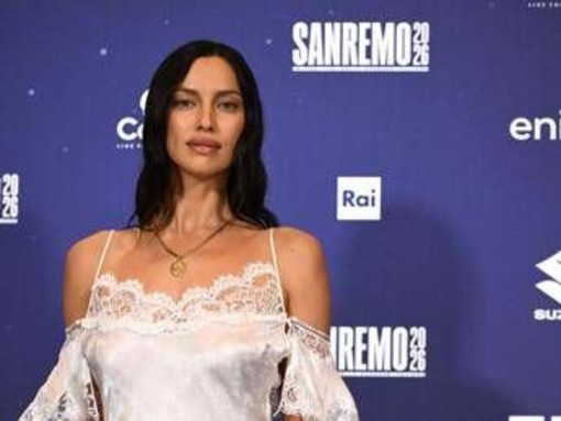 Sanremo 2026, chi è Irina Shayk: la top model russa co-conduttrice terza serata
