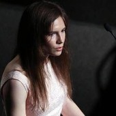 Omicidio Meredith, Amanda Knox: "Non faccio ironia, i suoi familiari si sentono feriti dalla persona sbagliata" Omicidio Meredith, Amanda Knox: "Non faccio ironia, i suoi familiari si sentono feriti dalla persona sbagliata"