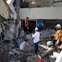 Venezuela, bimbo di 3 anni estratto vivo dalle macerie a sei giorni dal sisma Venezuela, bimbo di 3 anni estratto vivo dalle macerie a sei giorni dal sisma